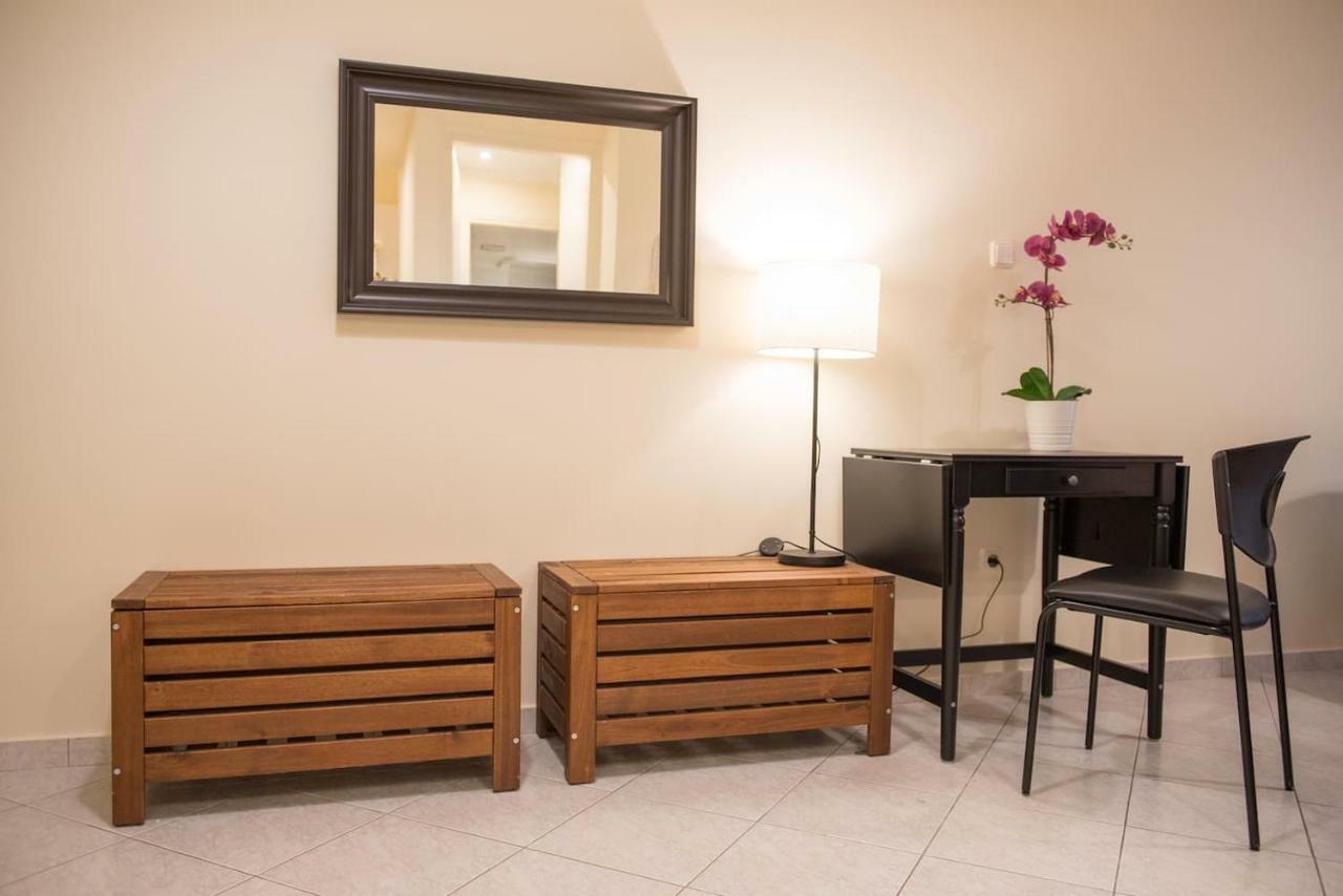 All New 55M Apartment In Athens 150Meters From Subway Exterior photo